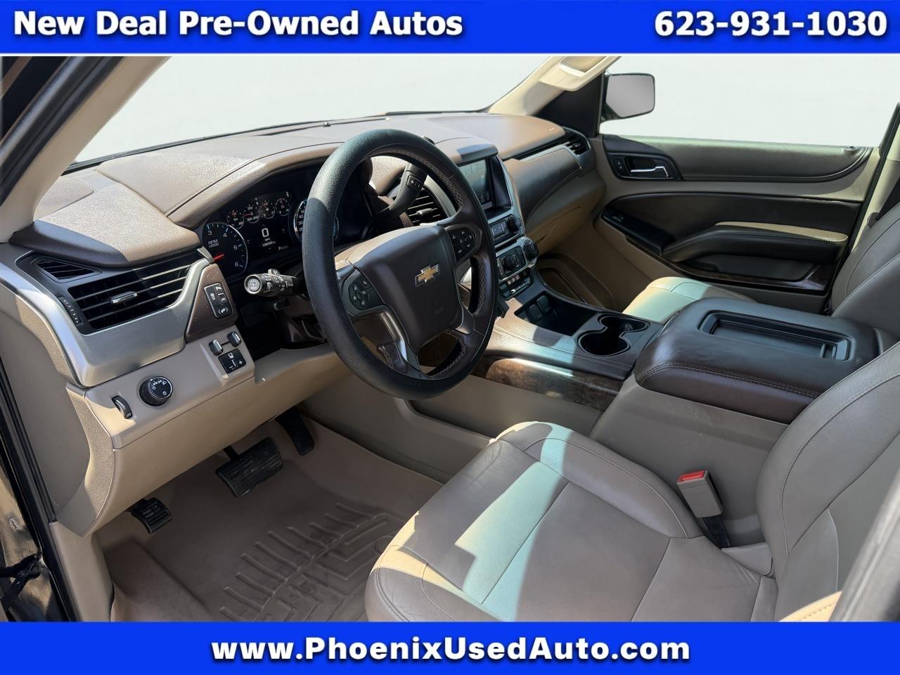 2017 Chevrolet Suburban LT - Photo 11