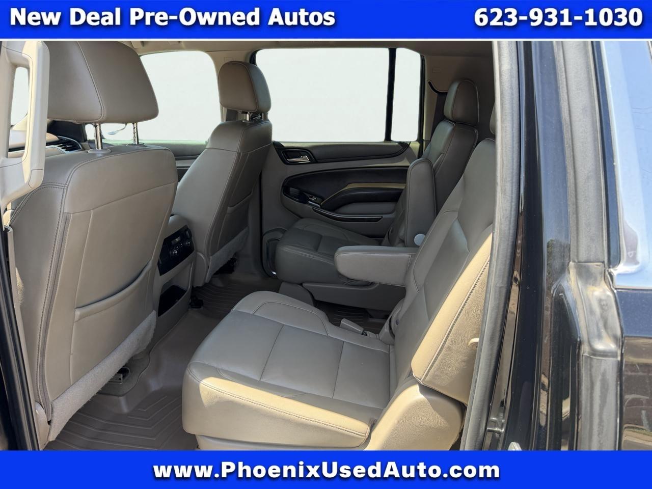 2017 Chevrolet Suburban LT - Photo 12