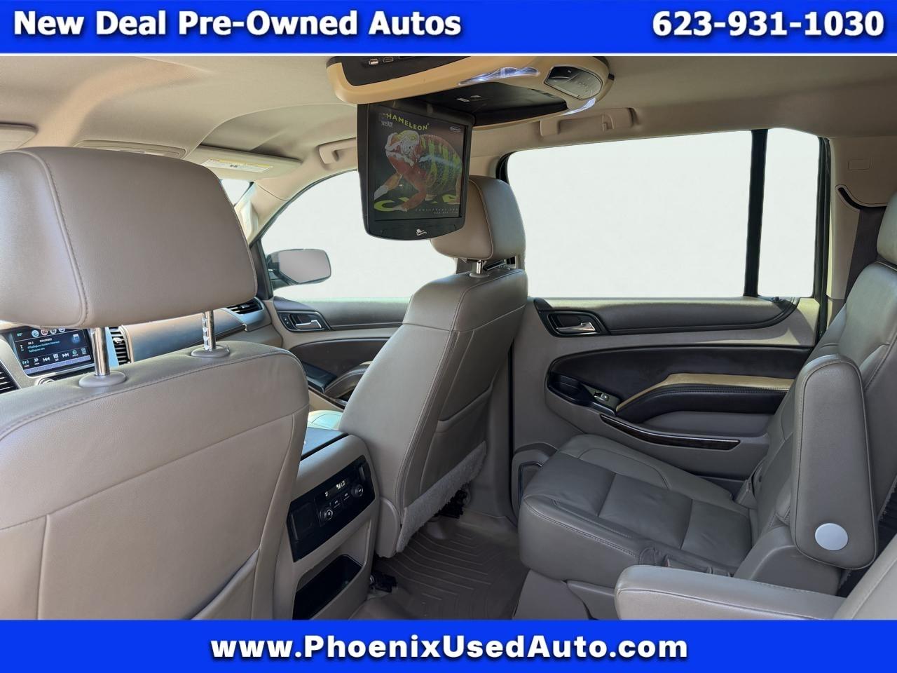 2017 Chevrolet Suburban LT - Photo 15