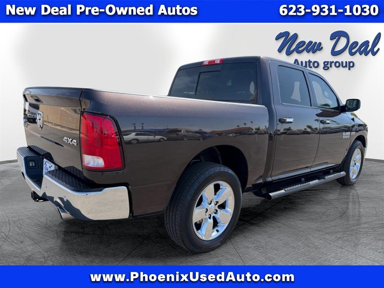 RAM 1500 4WD Crew Cab 140.5" Big Horn 2016