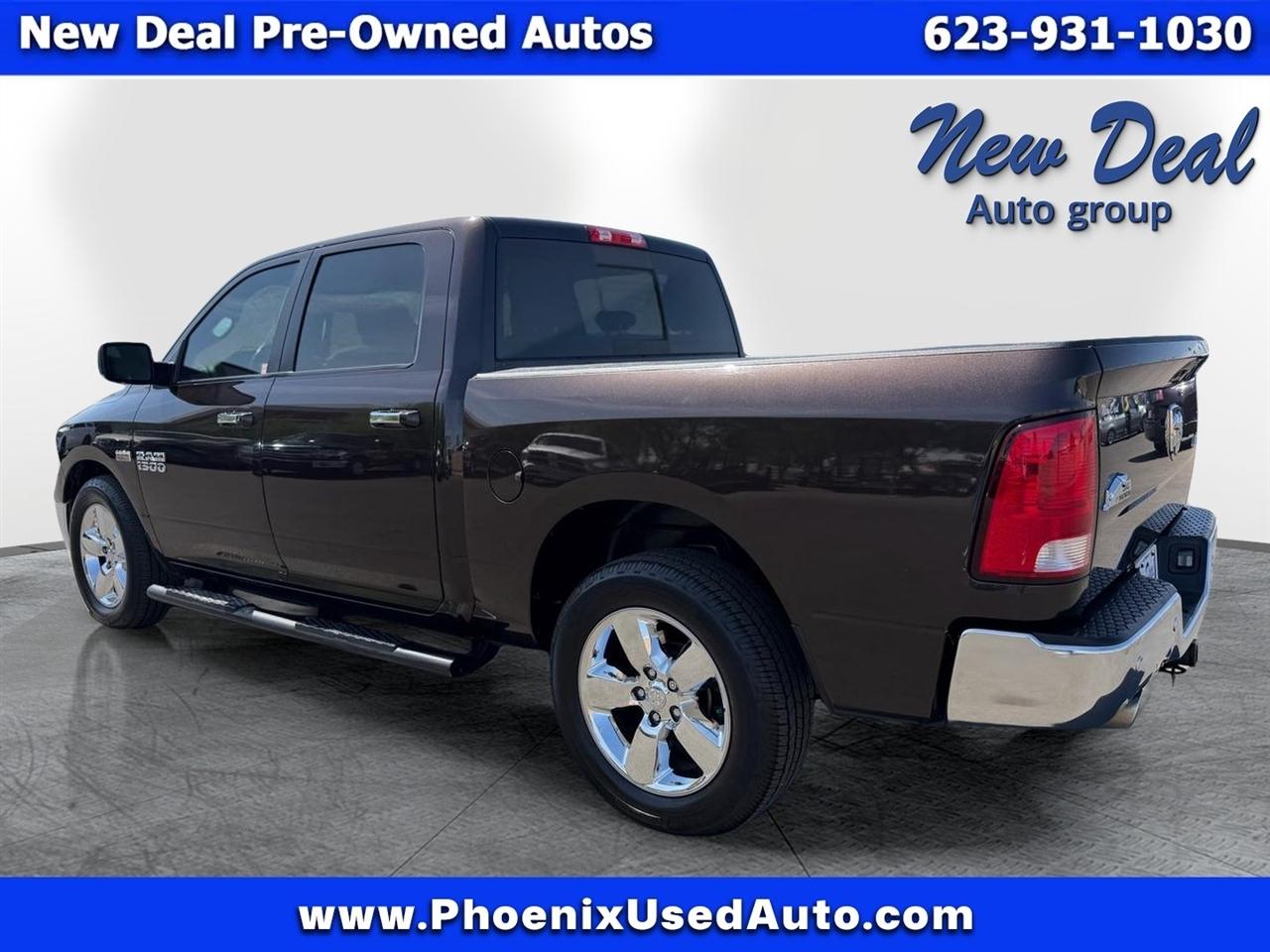 RAM 1500 4WD Crew Cab 140.5" Big Horn 2016