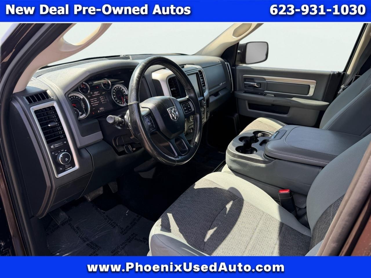 RAM 1500 4WD Crew Cab 140.5" Big Horn 2016