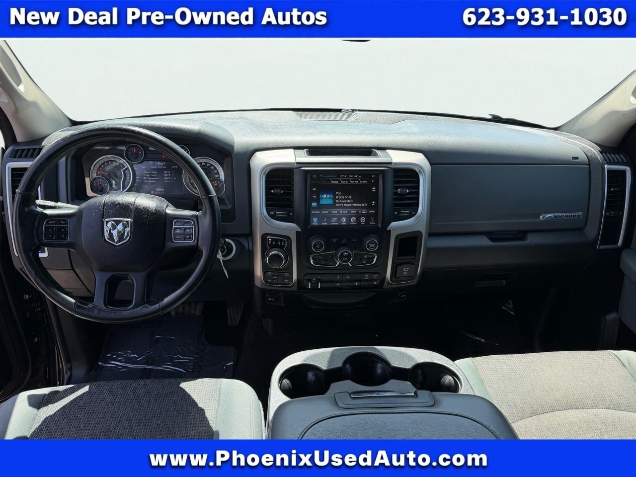 RAM 1500 4WD Crew Cab 140.5" Big Horn 2016