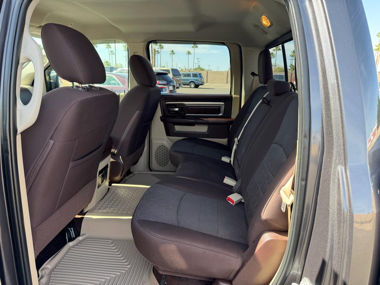 RAM 1500 2WD Crew Cab 140.5" Big Horn 2017