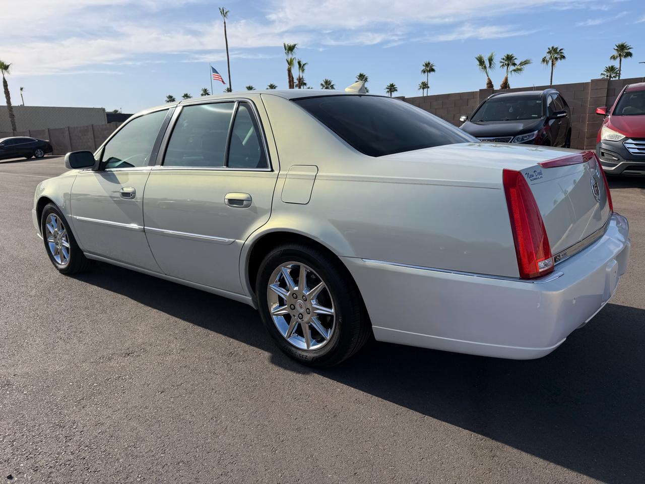 Cadillac DTS Luxury 2010