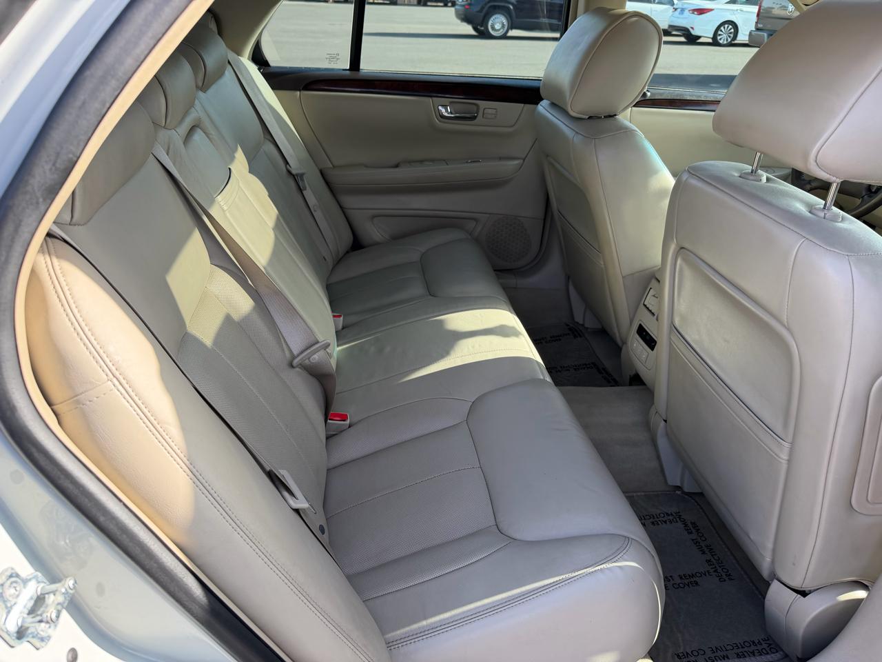 Cadillac DTS Luxury 2010