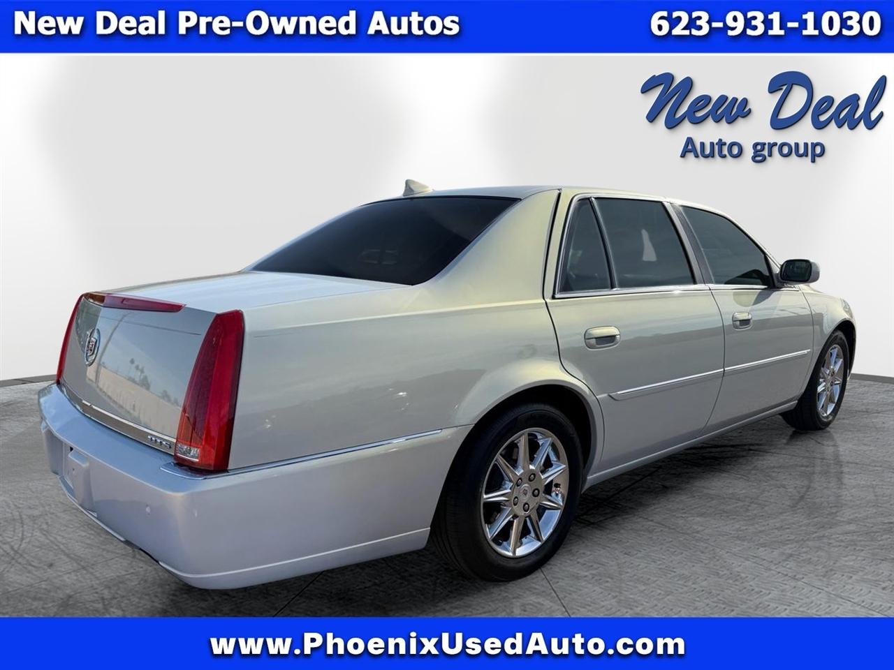Cadillac DTS Luxury 2010