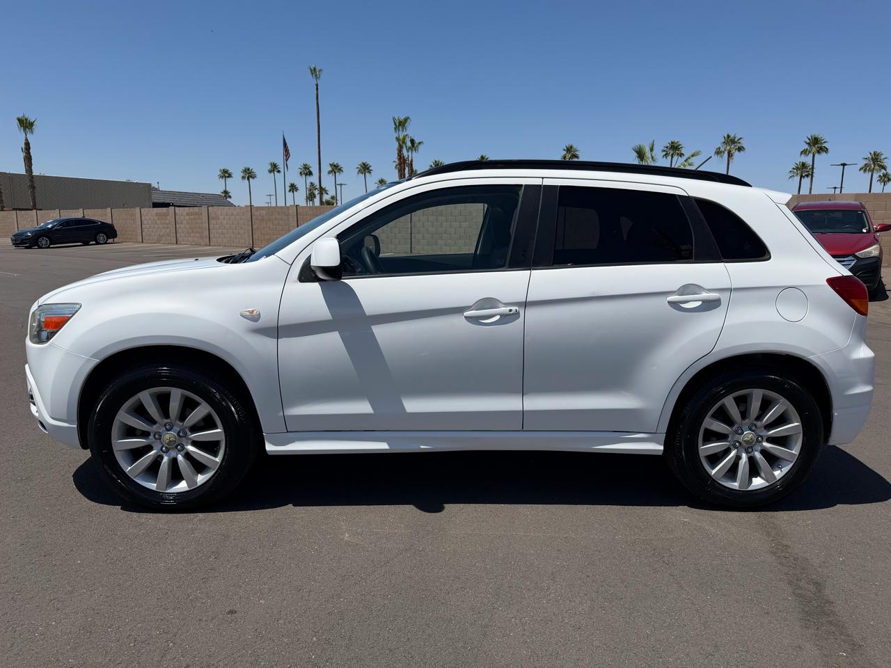 Mitsubishi Outlander Sport SE 4WD 2011