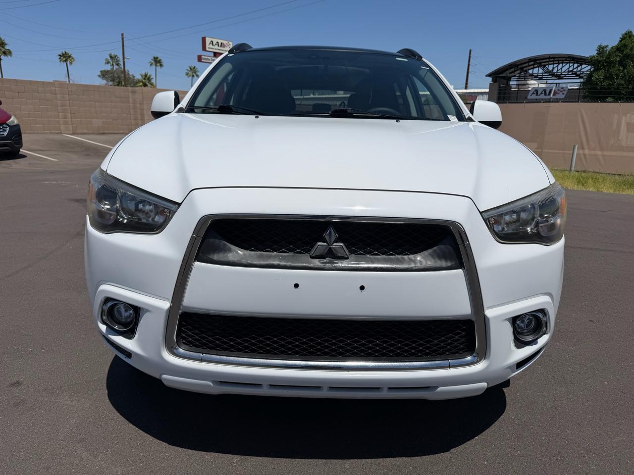 Mitsubishi Outlander Sport SE 4WD 2011