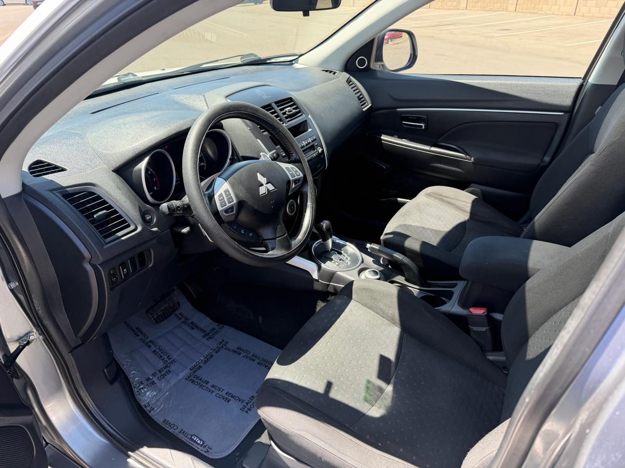 Mitsubishi Outlander Sport SE 4WD 2011