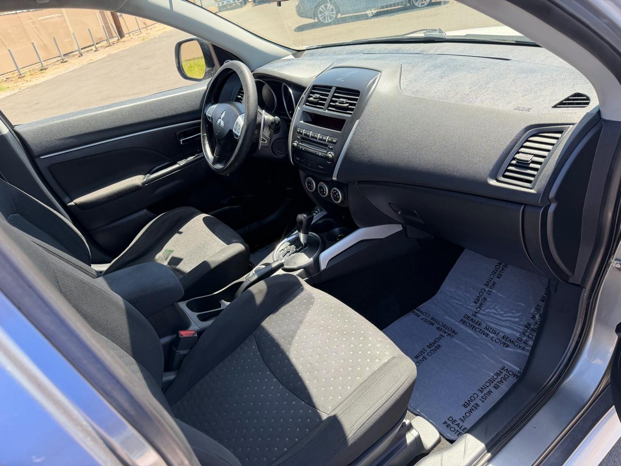 Mitsubishi Outlander Sport SE 4WD 2011