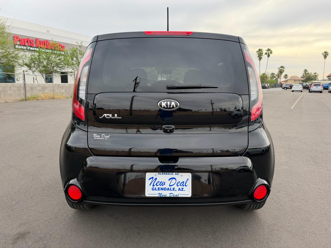 Kia Soul + w/Signature 2.0 Special Edition 2016