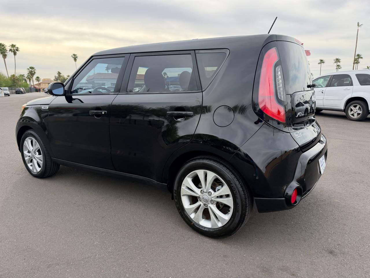 Kia Soul + w/Signature 2.0 Special Edition 2016