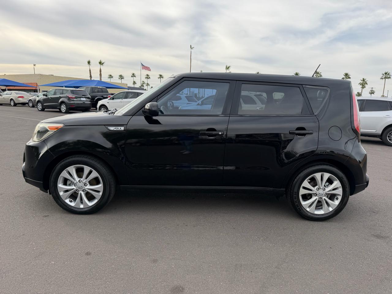 Kia Soul + w/Signature 2.0 Special Edition 2016