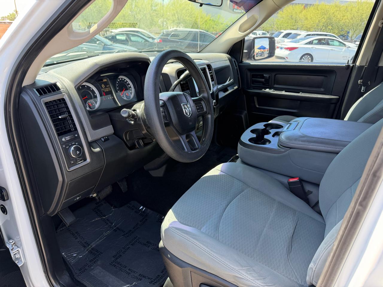 RAM 1500 2WD Crew Cab 140.5" Express 2013