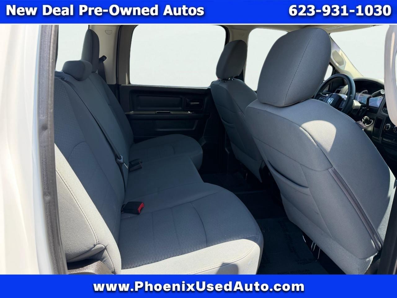 RAM 1500 2WD Crew Cab 140.5" Express 2013