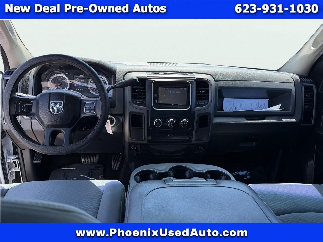 RAM 1500 2WD Crew Cab 140.5" Express 2013