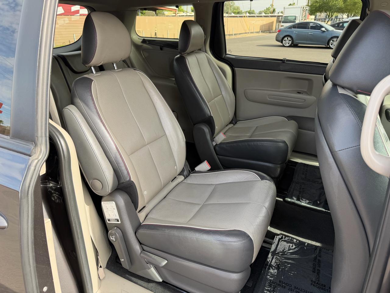 Kia Sedona LX 2018