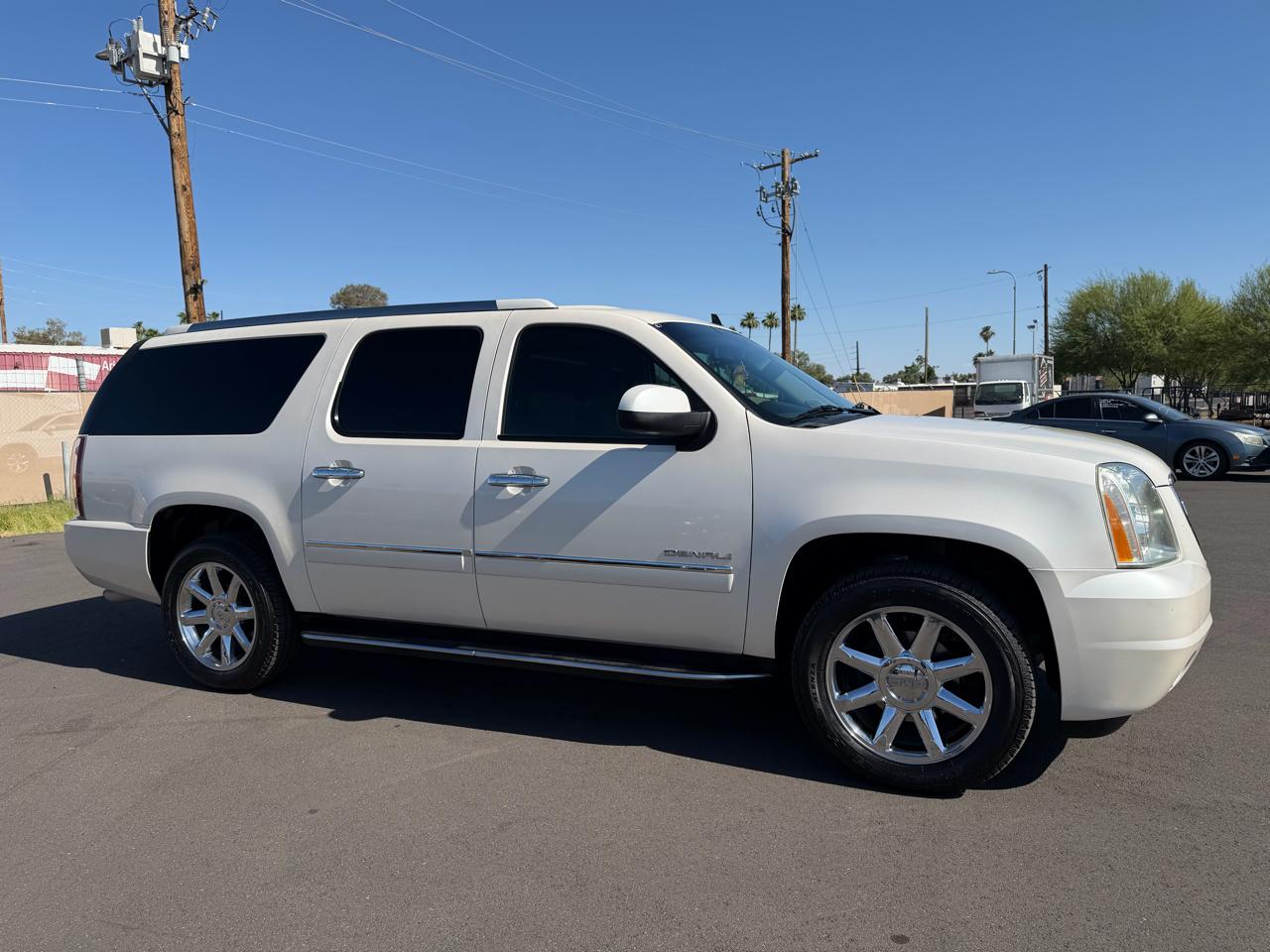 GMC Yukon Denali XL 4WD 2012