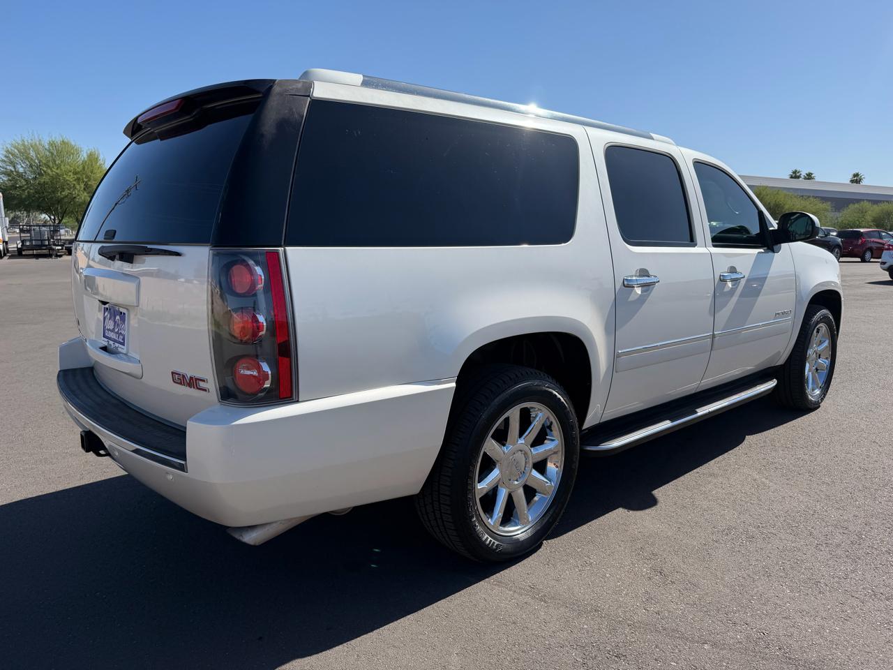 GMC Yukon Denali XL 4WD 2012