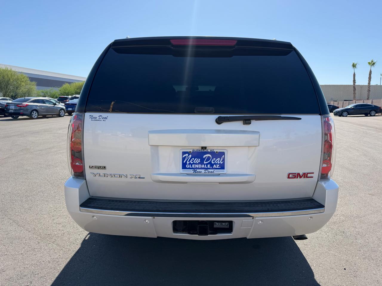 GMC Yukon Denali XL 4WD 2012