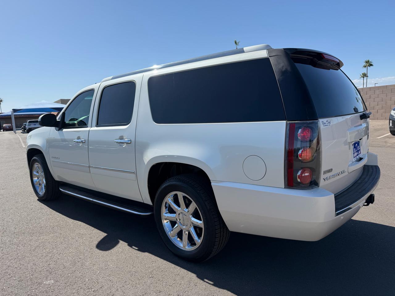 GMC Yukon Denali XL 4WD 2012