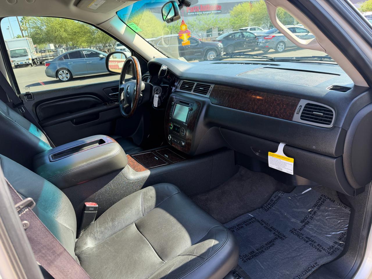 GMC Yukon Denali XL 4WD 2012