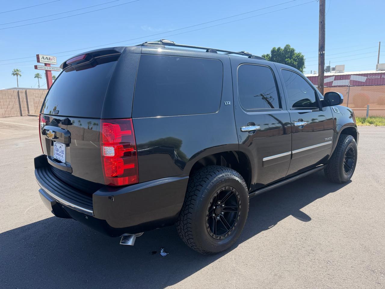 Chevrolet Tahoe LTZ 4WD 2012