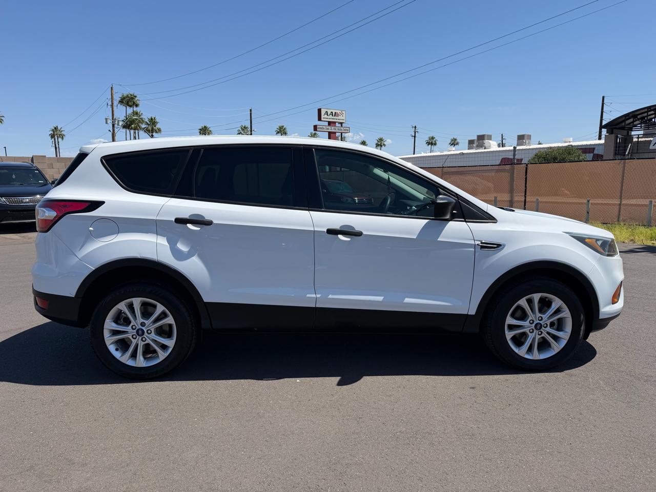 Ford Escape S FWD 2018