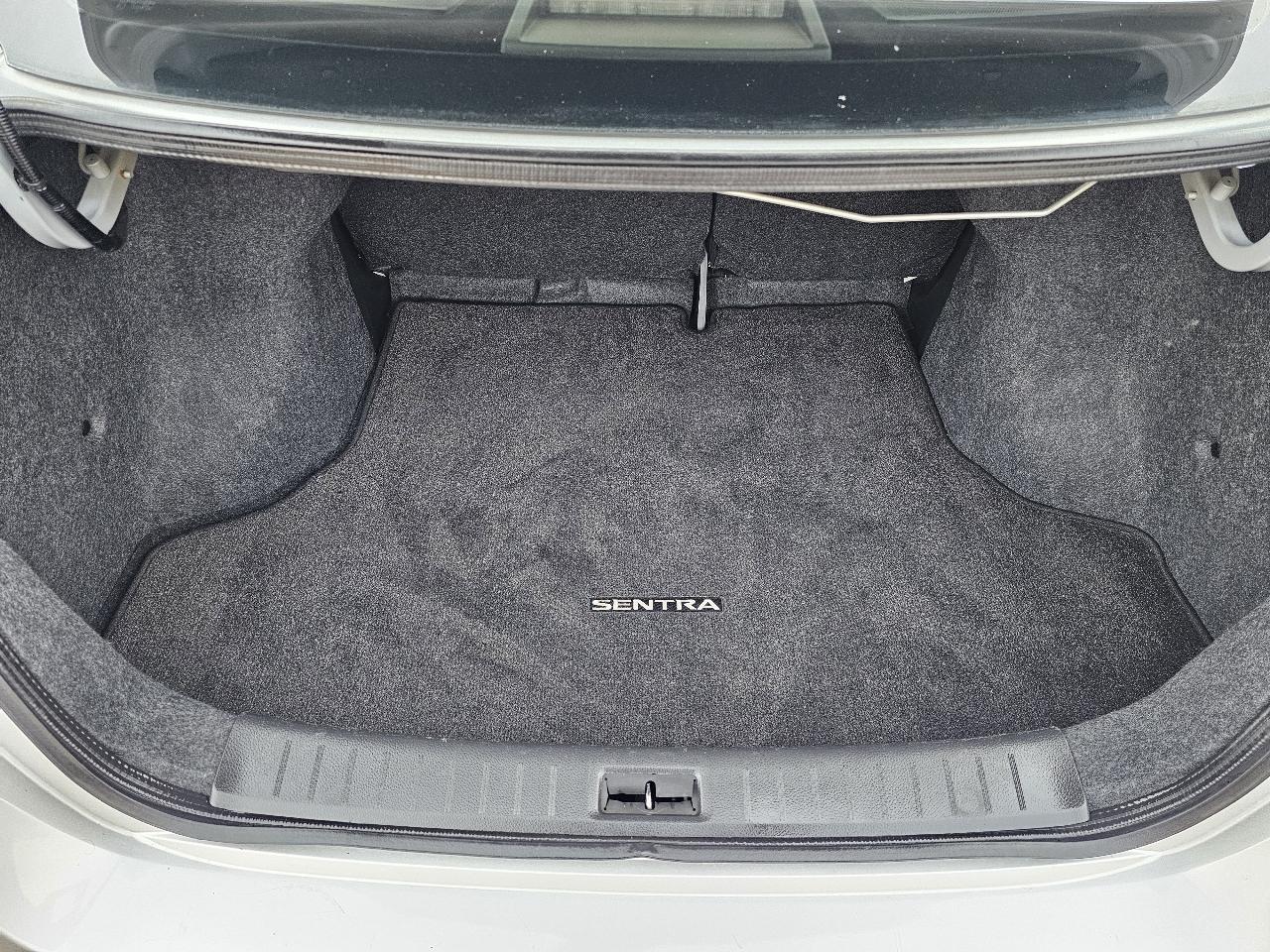 Nissan Sentra S CVT 2018