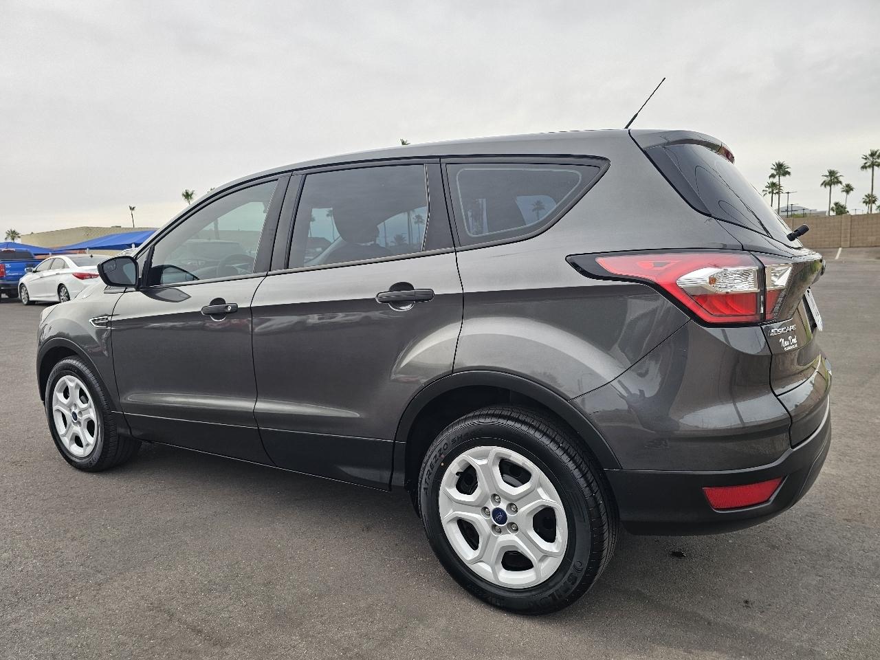 Ford Escape S FWD 2018