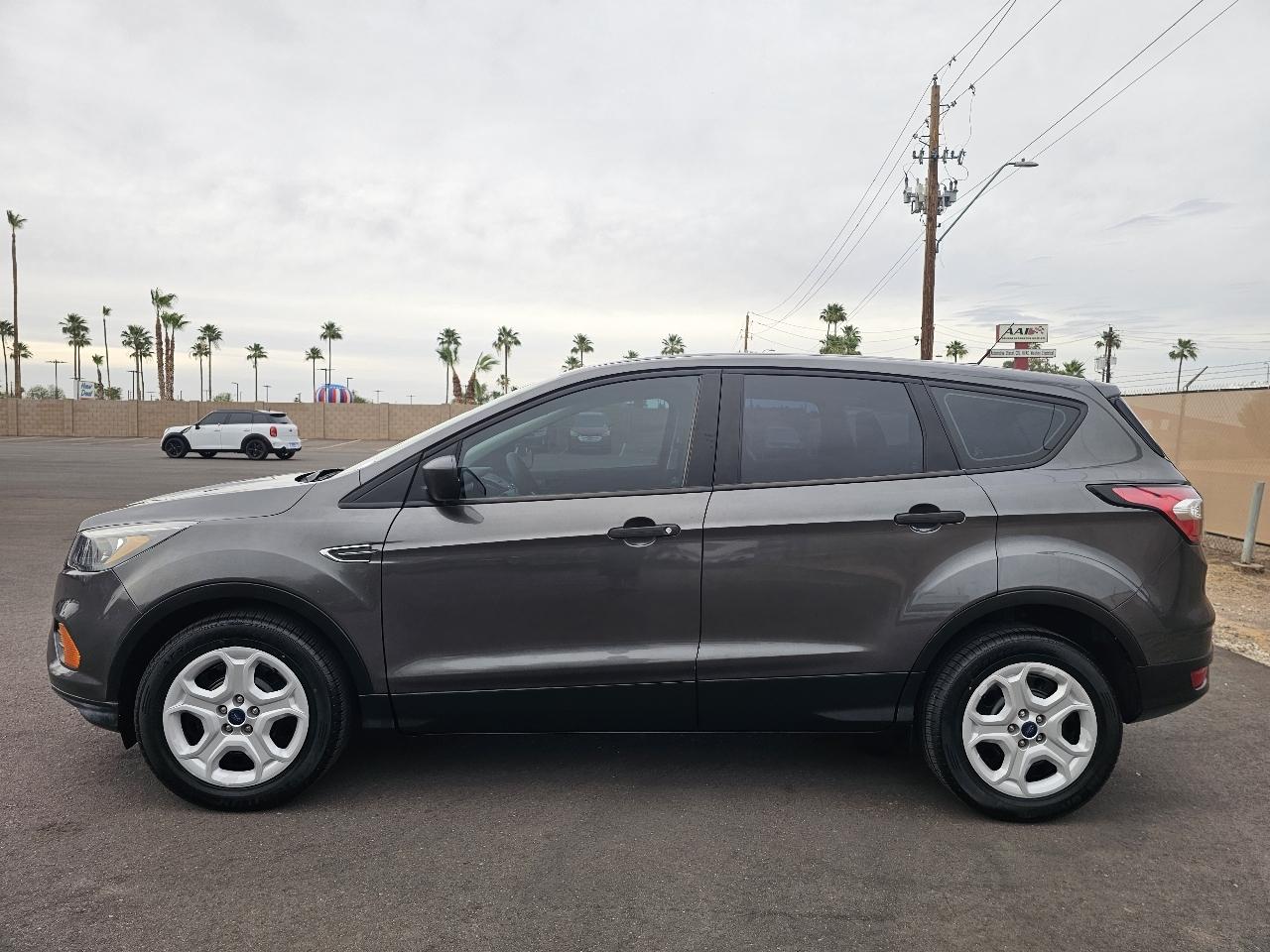 Ford Escape S FWD 2018