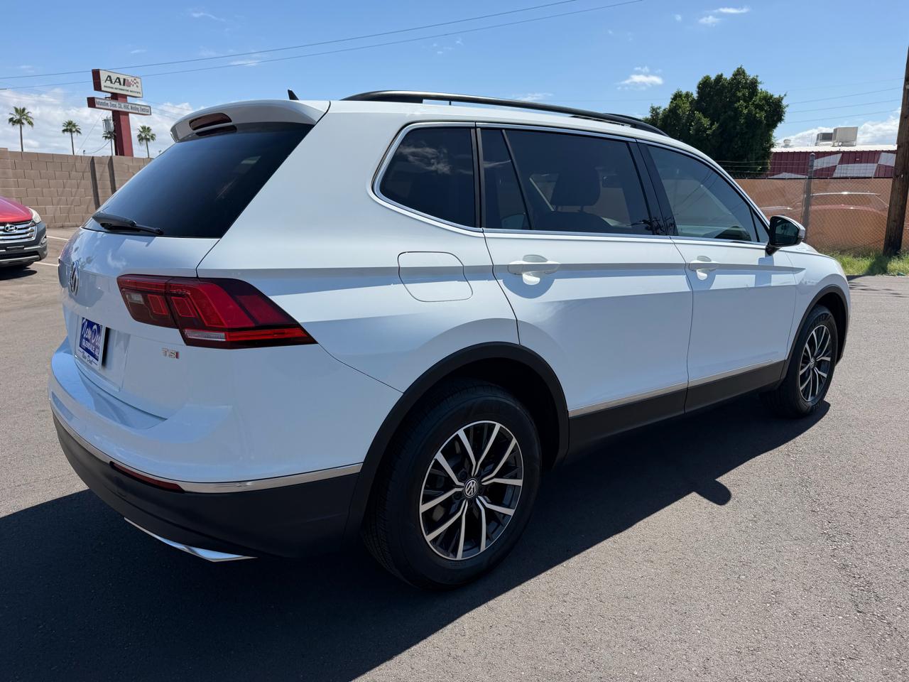 Volkswagen Tiguan SE 2018