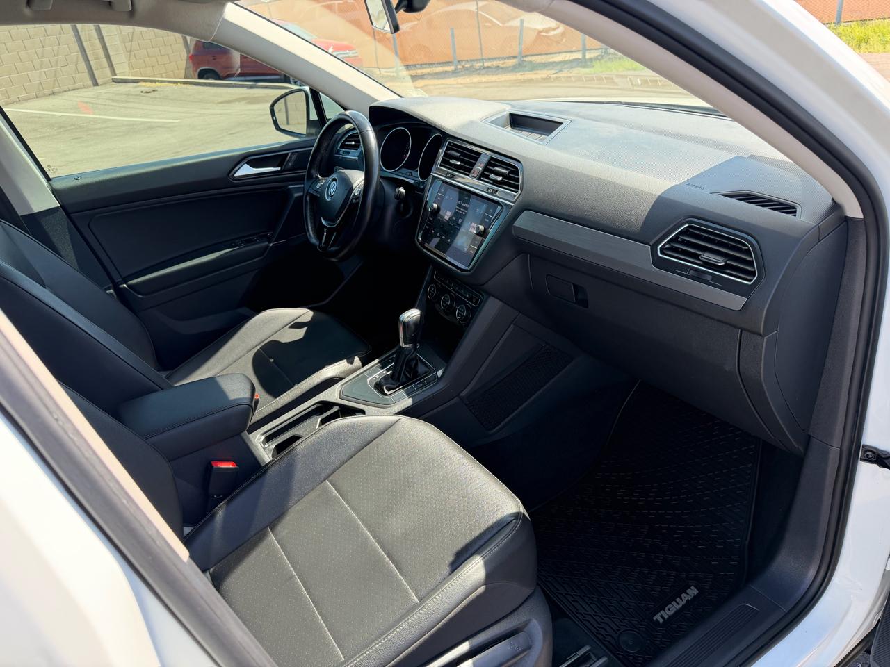 Volkswagen Tiguan SE 2018