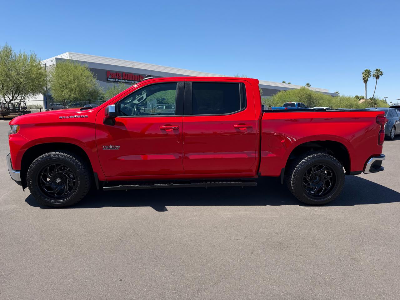 Chevrolet Silverado 1500 2WD Crew Cab 143.5" LT 2020