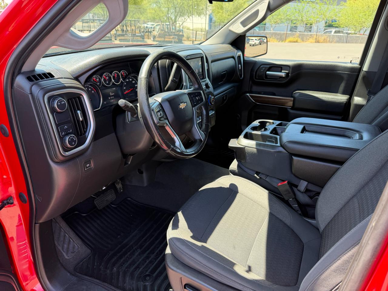 Chevrolet Silverado 1500 2WD Crew Cab 143.5" LT 2020