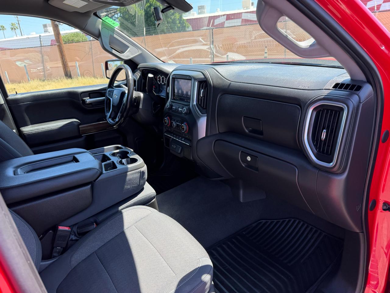 Chevrolet Silverado 1500 2WD Crew Cab 143.5" LT 2020