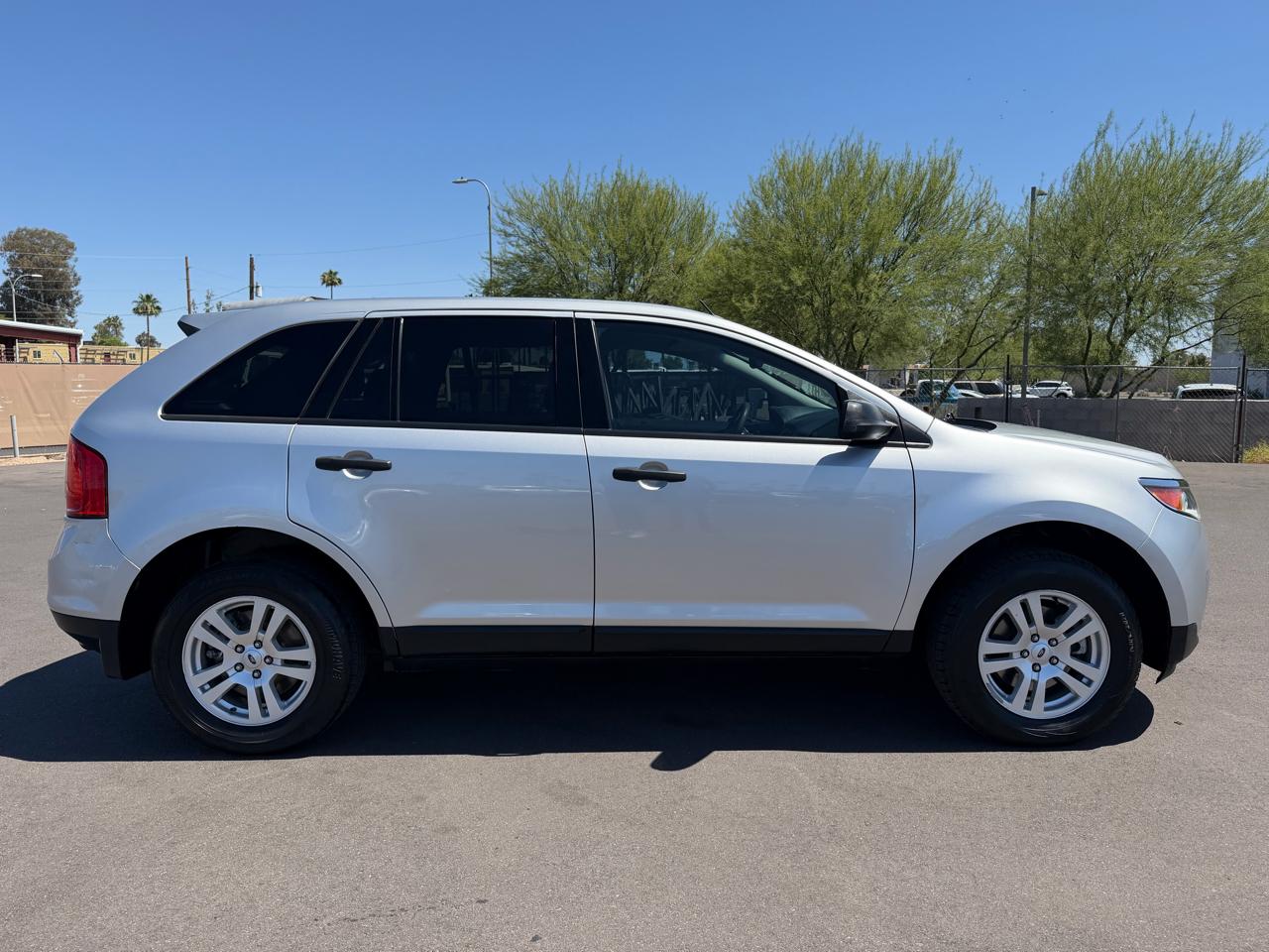 Ford Edge SE FWD 2013