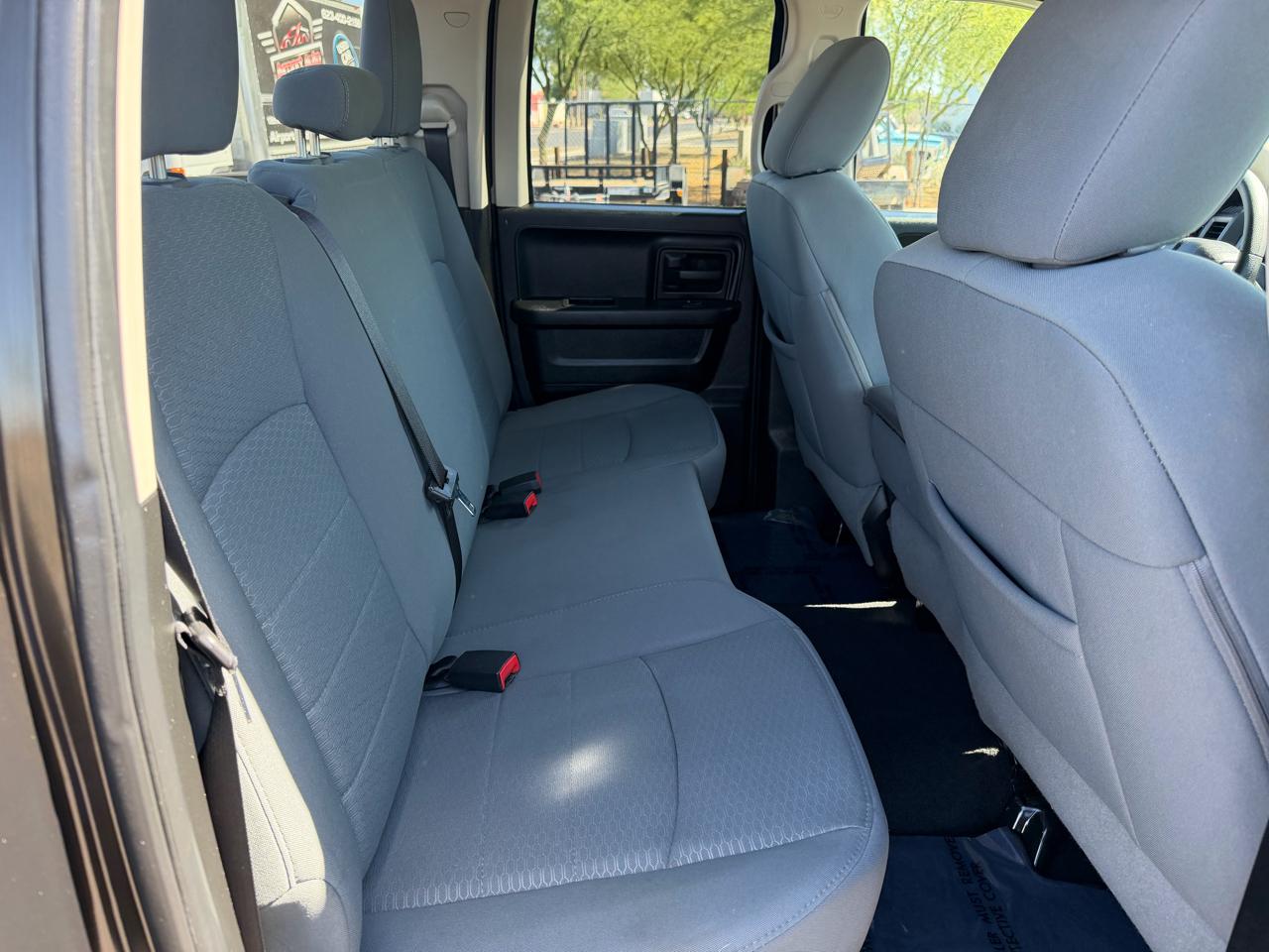 RAM 1500 2WD Crew Cab 140.5" Tradesman 2013