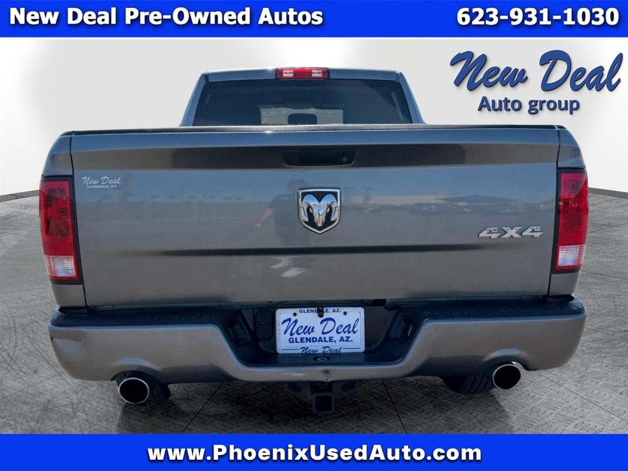 RAM 1500 4WD Crew Cab 140.5" Express 2013
