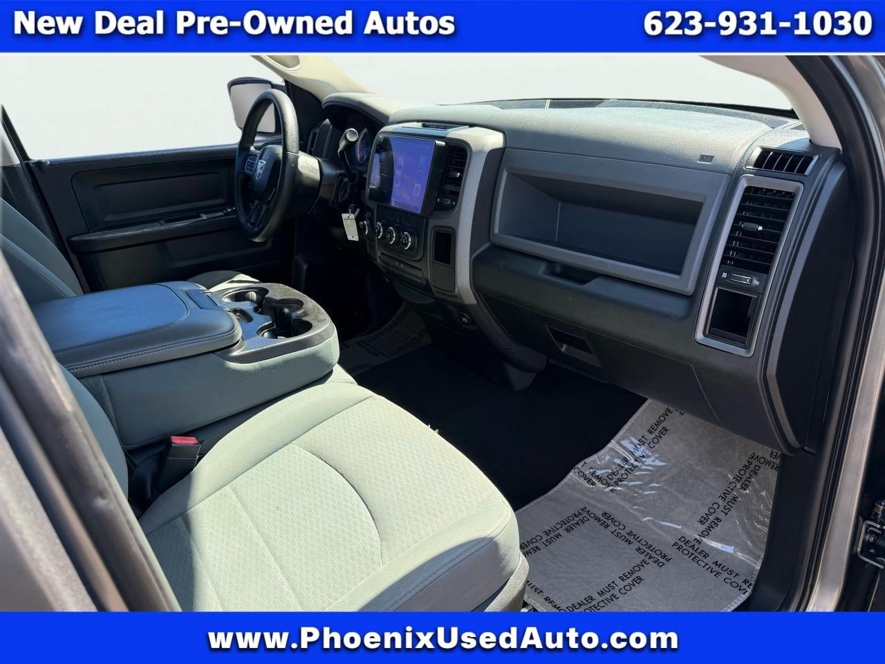 RAM 1500 4WD Crew Cab 140.5" Express 2013