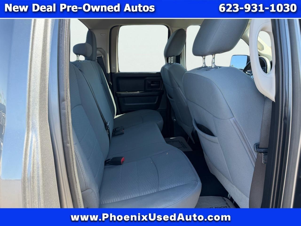 RAM 1500 4WD Crew Cab 140.5" Express 2013