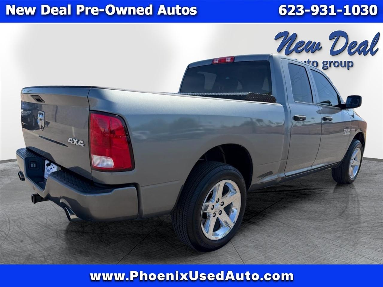 RAM 1500 4WD Crew Cab 140.5" Express 2013