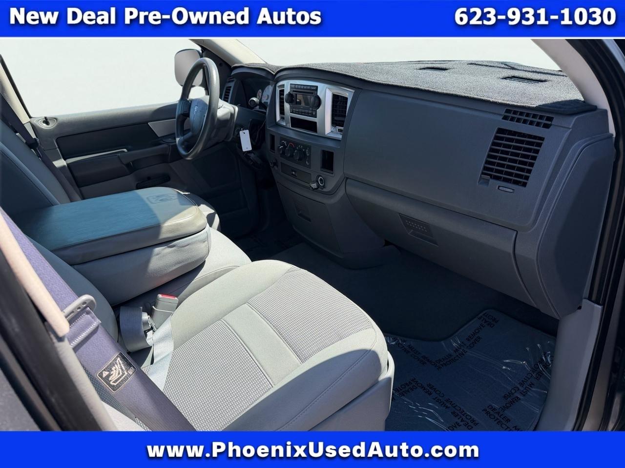 Dodge Ram 1500 2WD Quad Cab 140.5" SLT 2008