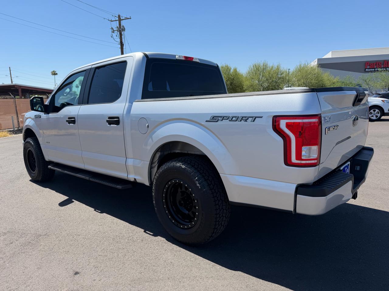 Ford F-150 2WD SuperCrew 139" XL 2015