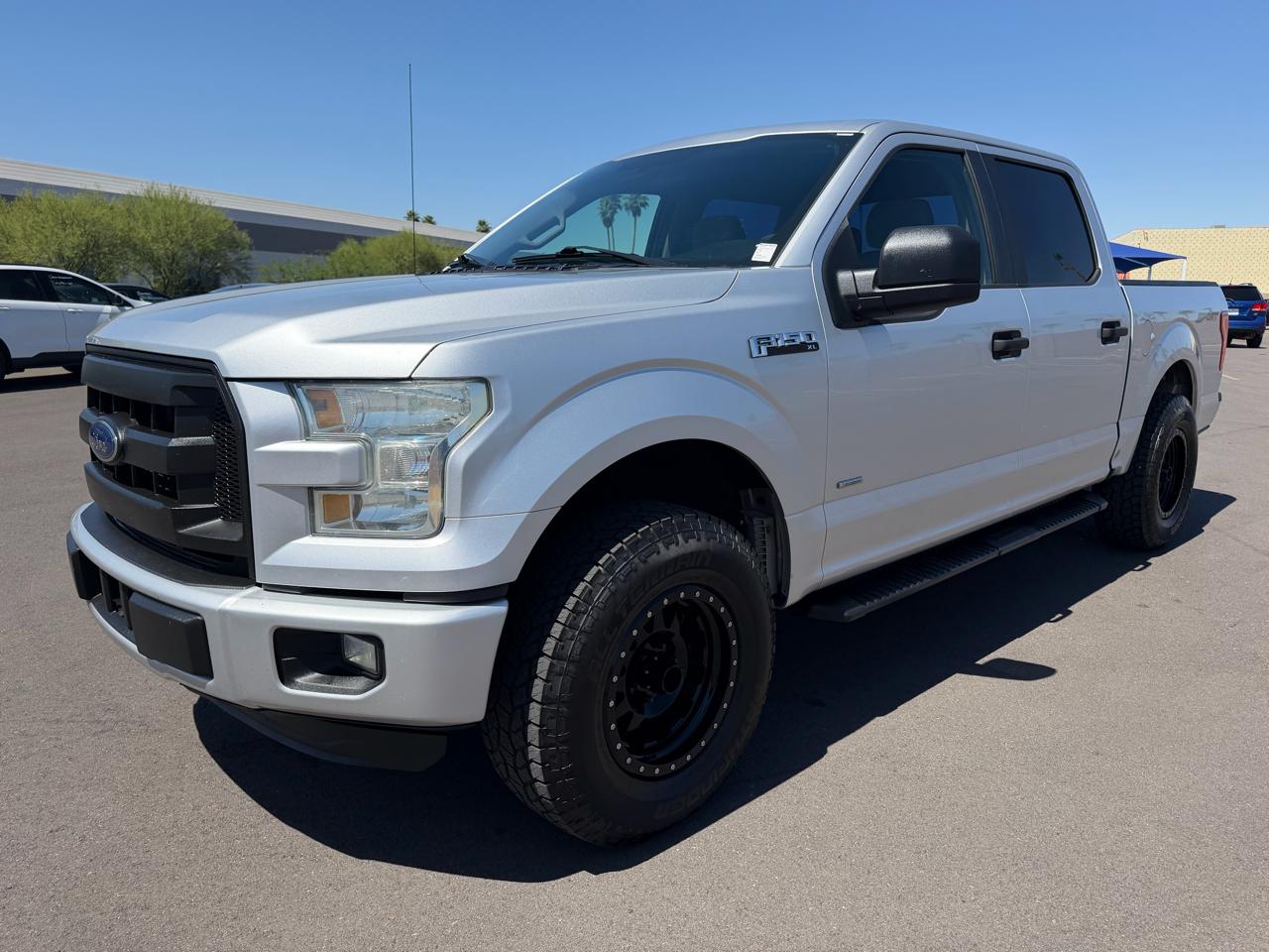 Ford F-150 2WD SuperCrew 139" XL 2015