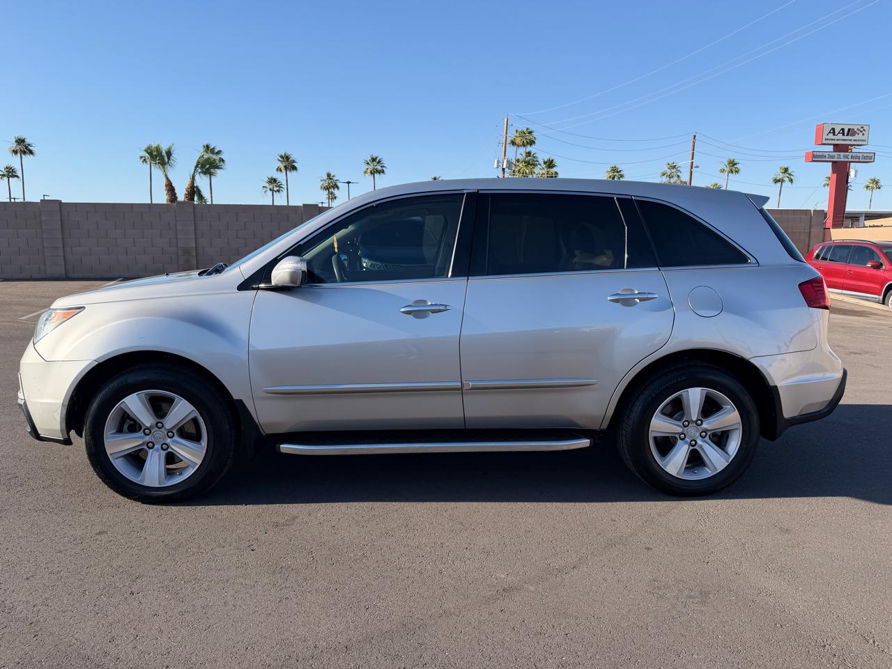 Acura MDX 6-Spd AT w/Tech Package 2011