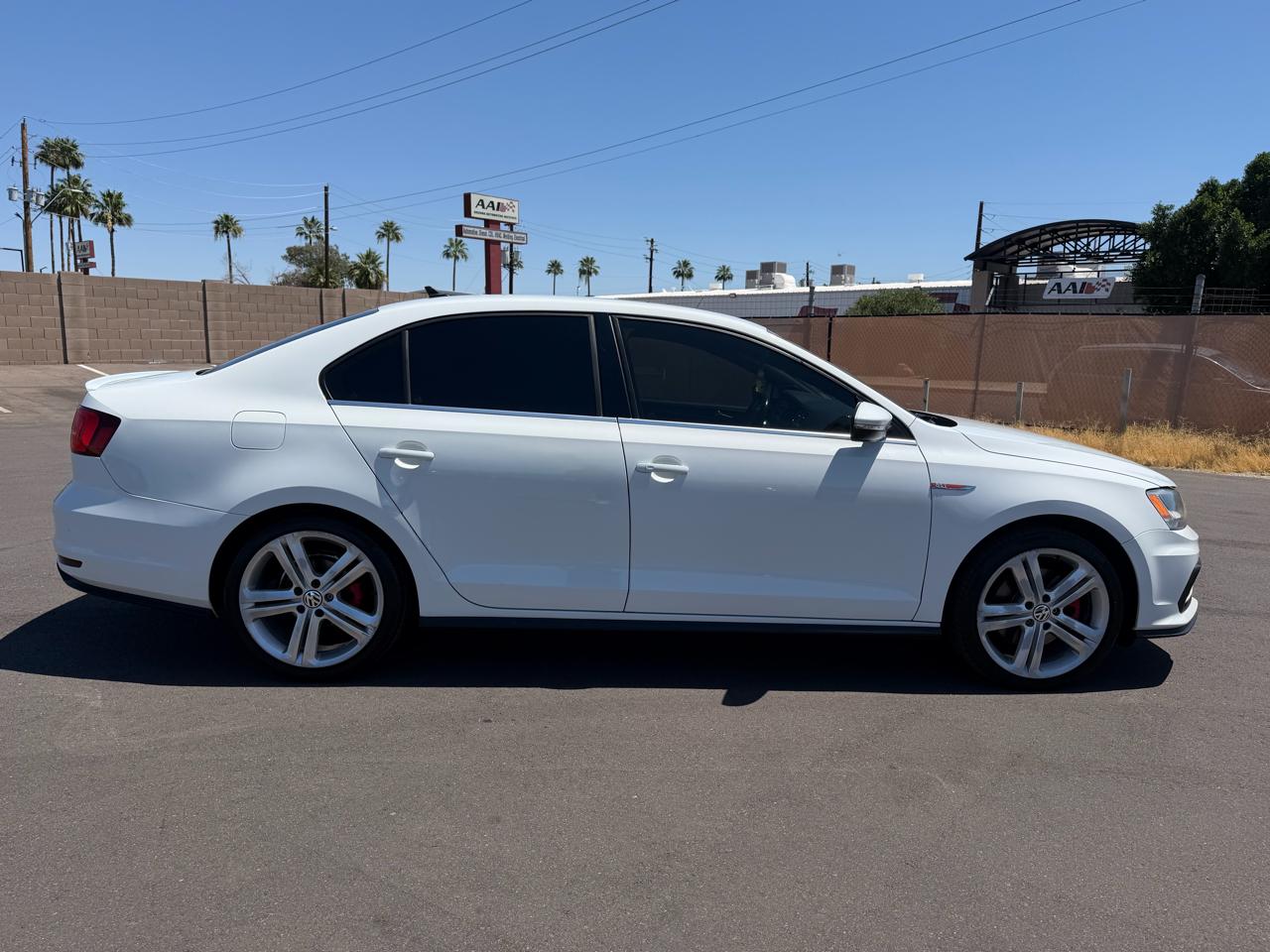 Volkswagen Jetta GLI SE 6A 2016