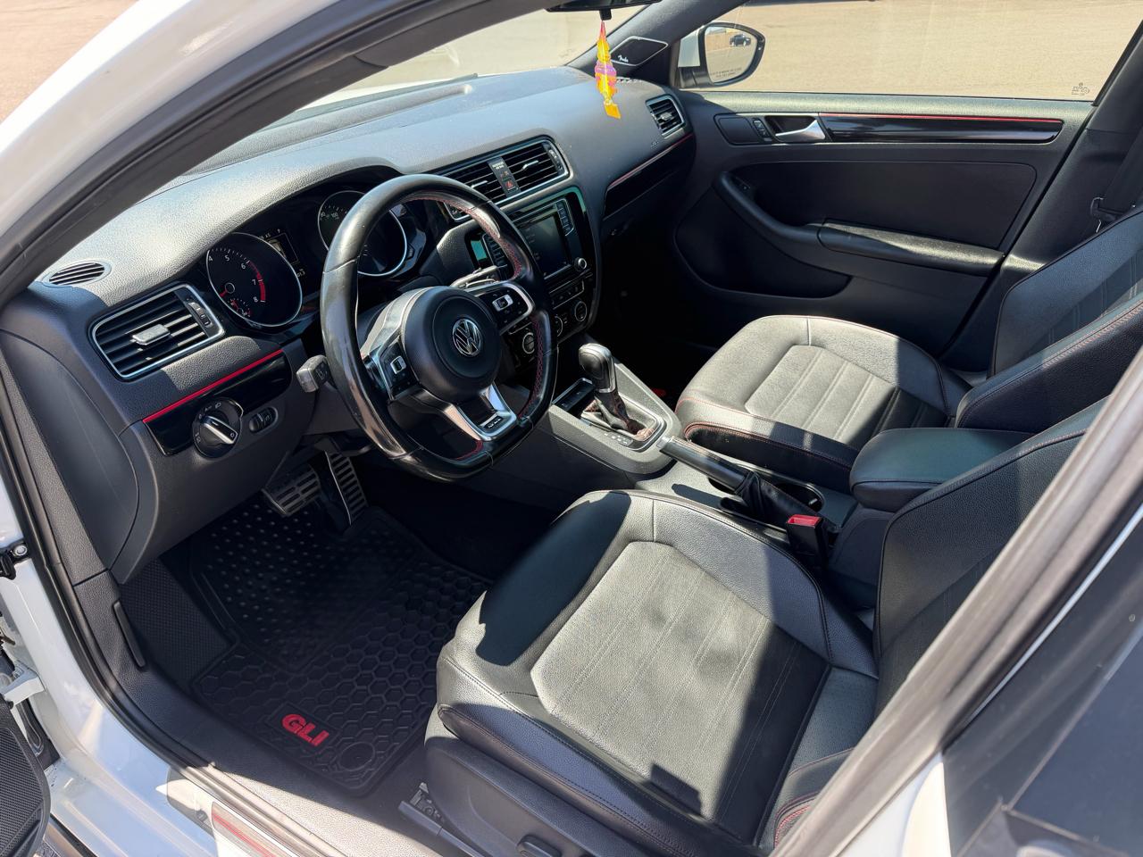 Volkswagen Jetta GLI SE 6A 2016