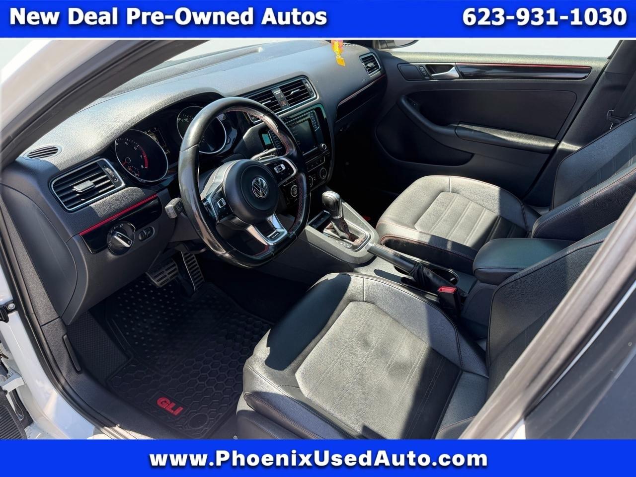 Volkswagen Jetta GLI SE 6A 2016